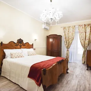 Luxury Via Genova Apartment